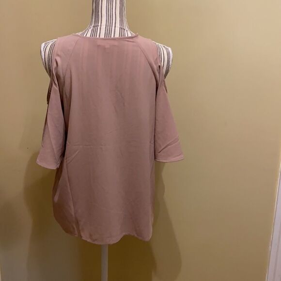 MONTEAU Women’s Cold Shoulder shirt - Picture 3 of 8